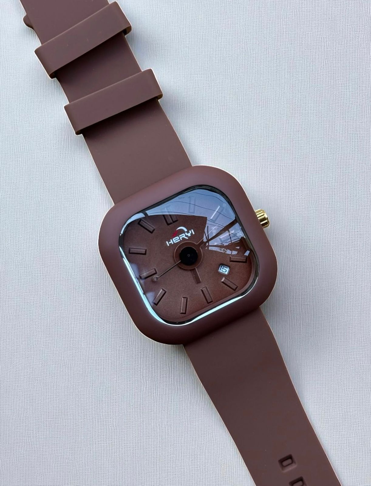 Heryi Watch with Soft Silicon Strap