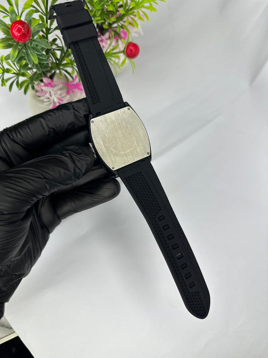 Stylish ZIRIST Black Analog Watch – Modern Design