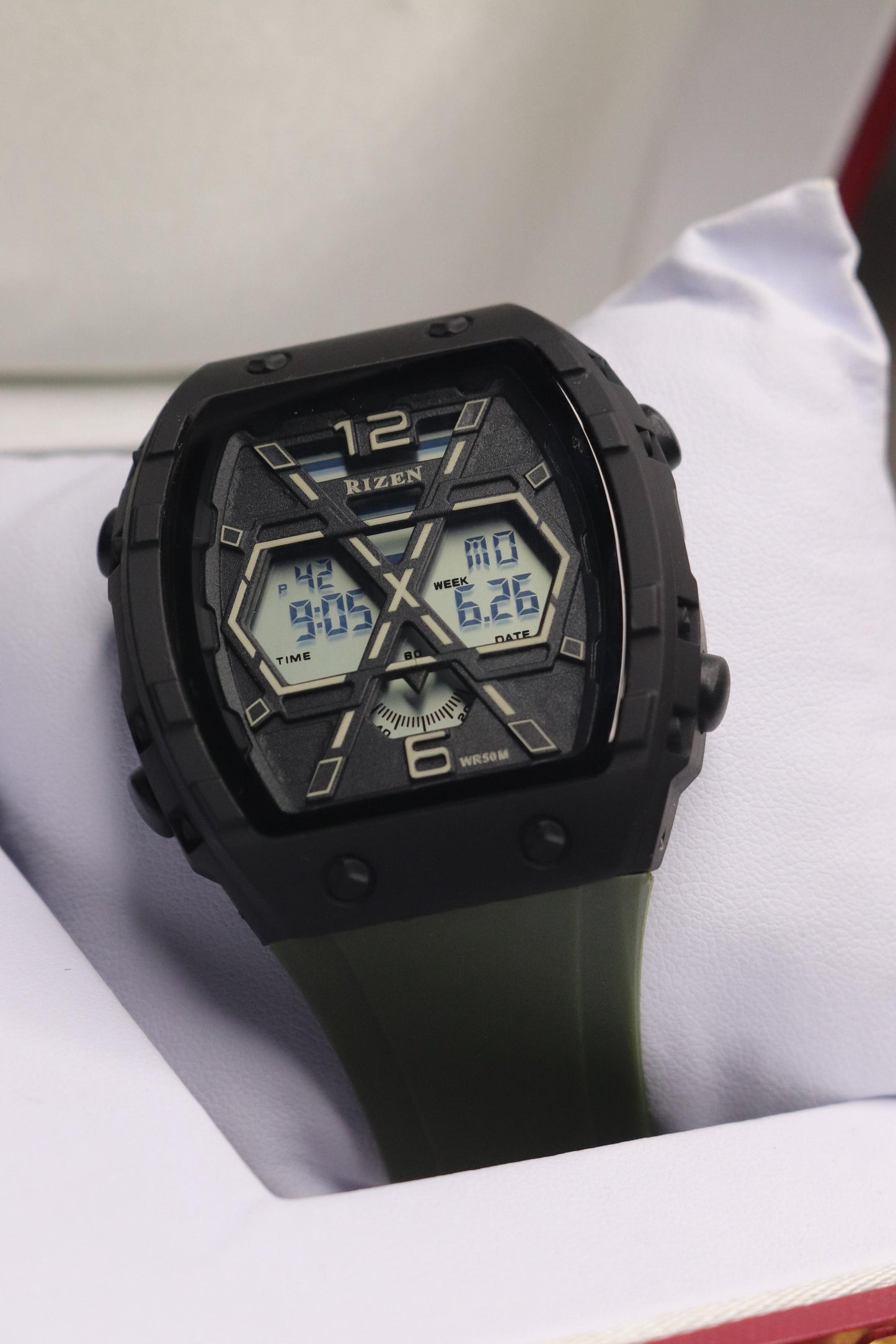Rizen Sports Watch