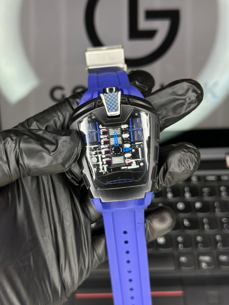Futuristic Skeleton Dial Sports Watch – Bold Design, Ultimate Performance