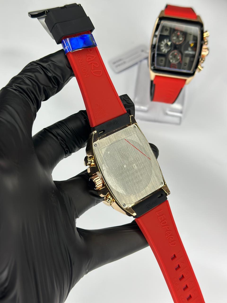 Leopard Luxury Chronograph Silicone Strap Watch