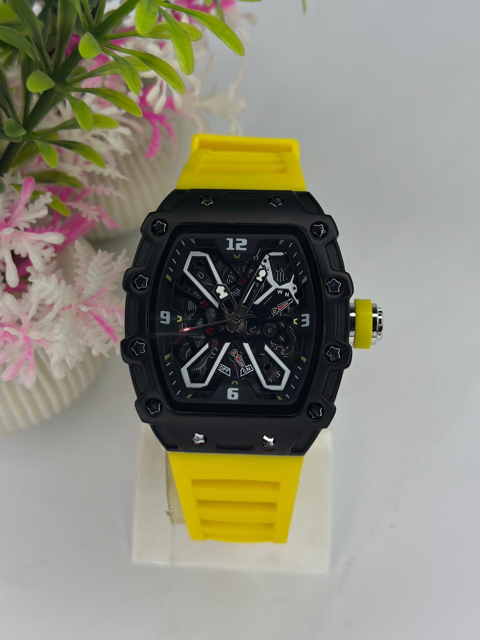 The skeleton dial design adds a high-end mechanical look, making it ideal for daily wear, events, or gifting.